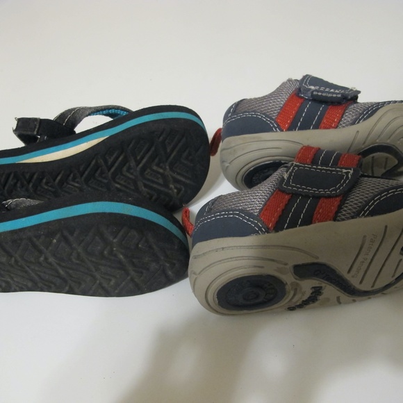 Bundle of 2 Boys Shoes Pediped & Reef Size : 3-4  4-4.5  GUC - Picture 4 of 4